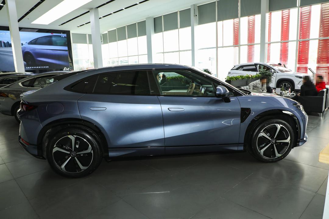 BYD Song L EV 2026, фото 6
