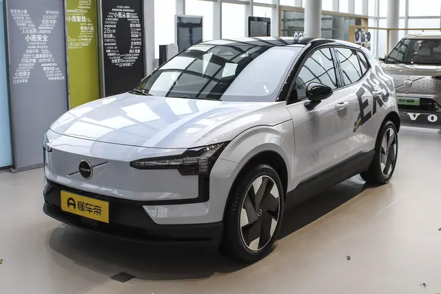 Volvo EX30 2026 — купить из Китая под заказ