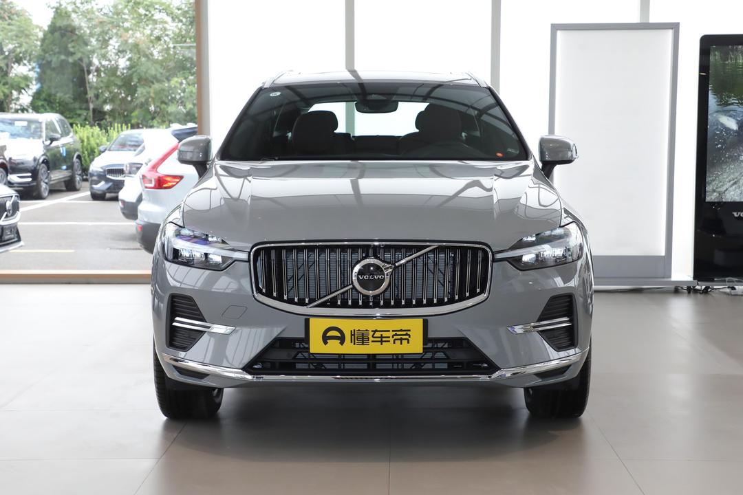 Volvo XC60 2026, фото 2