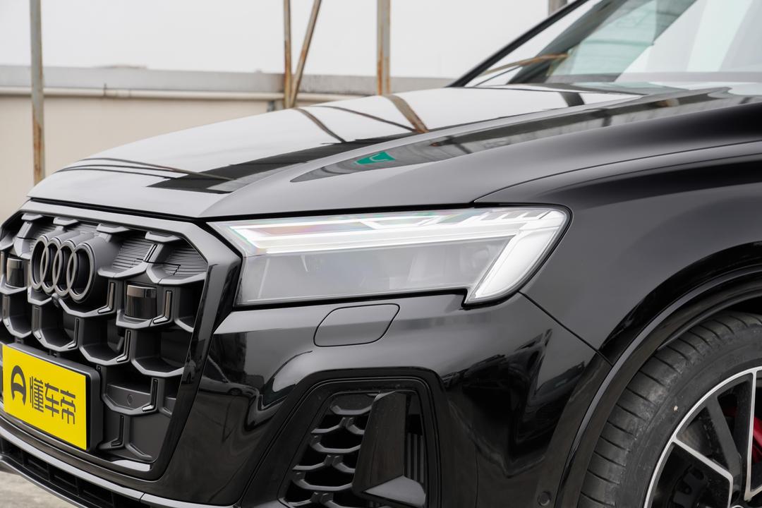 Audi Q7 2026, фото 13