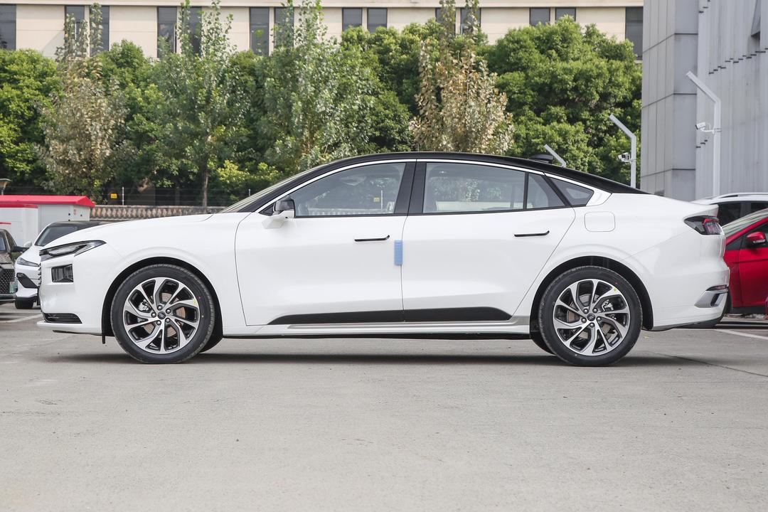 Ford Mondeo 2026, фото 4
