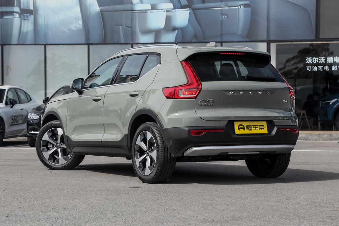 Volvo XC40 2026, фото 5