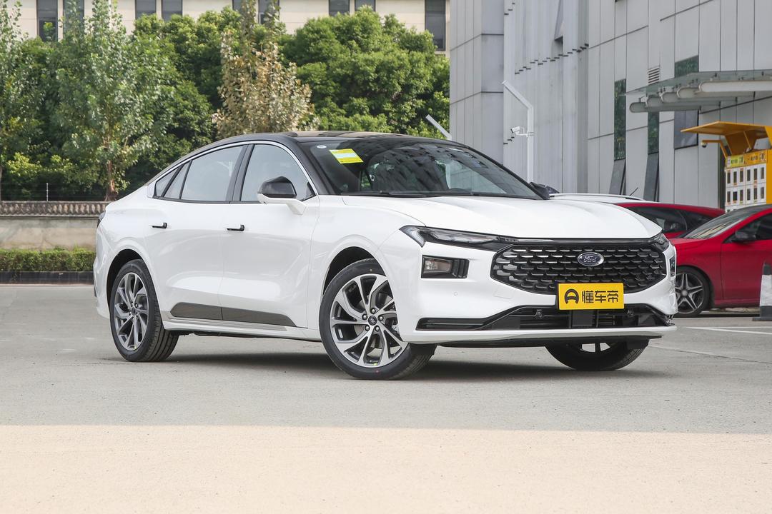 Ford Mondeo 2026, фото 3