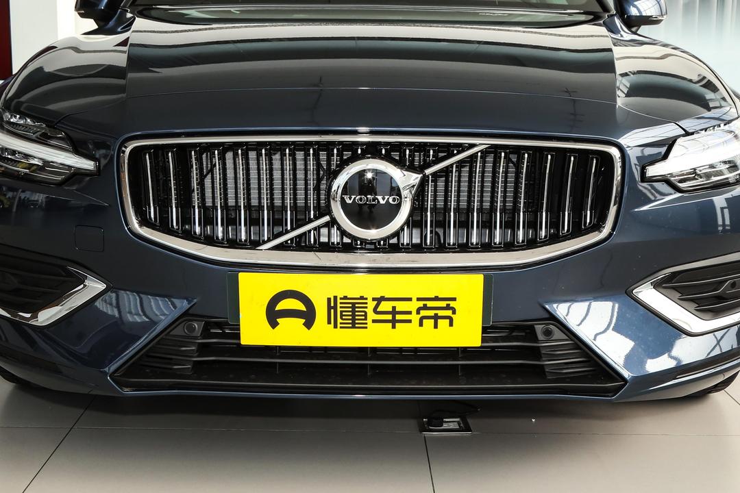 Volvo V60 2026, фото 10