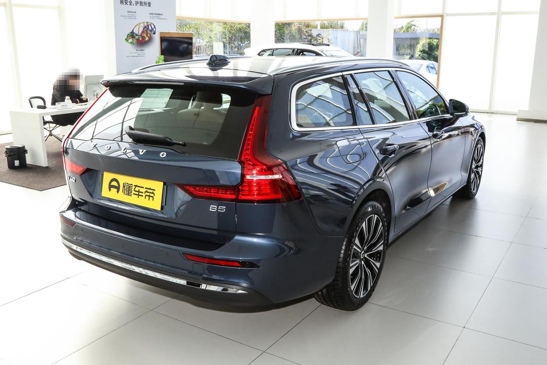 Volvo V60 2026, фото 7