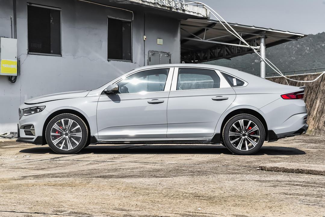 Geely Preface 2026, фото 4