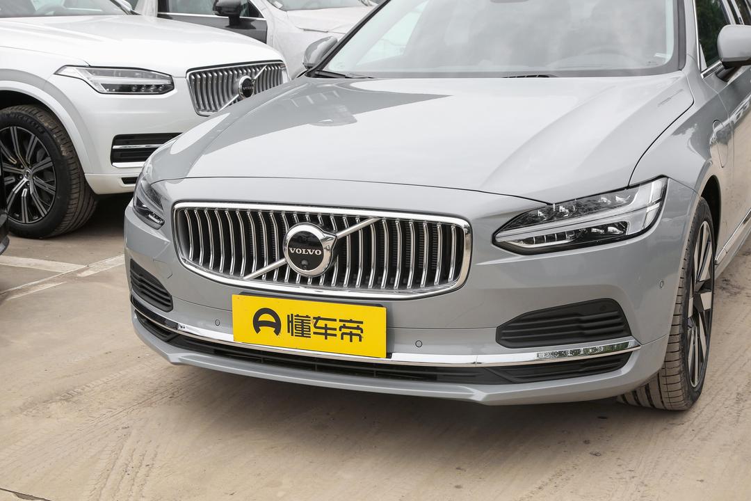 Volvo S90 PHEV 2026, фото 9