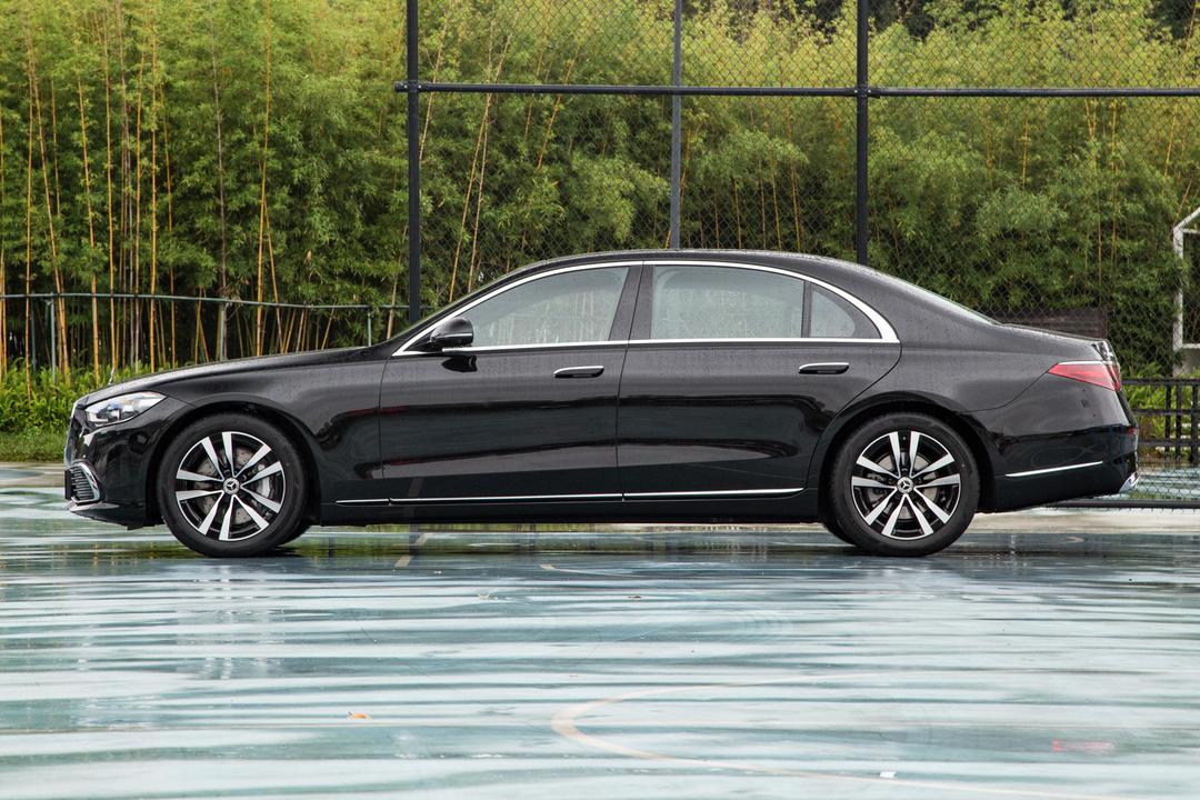 Mercedes-Benz S-Class 2026, фото 4