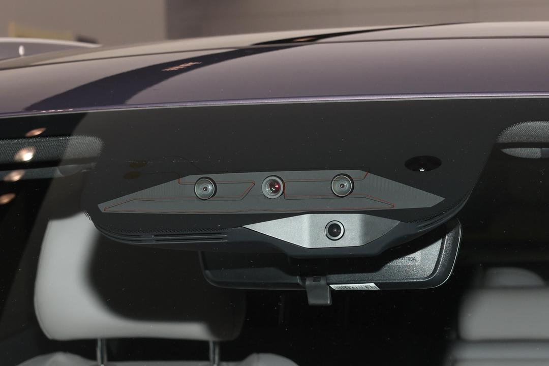 BYD Tang DM 2026, фото 15