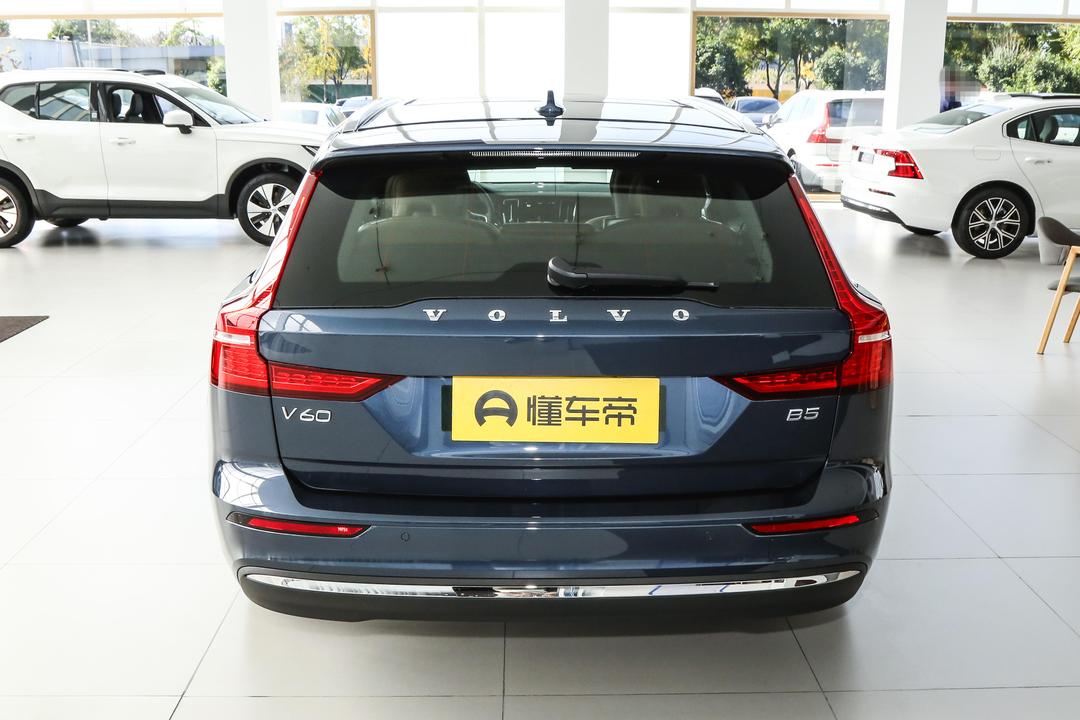 Volvo V60 2026, фото 6