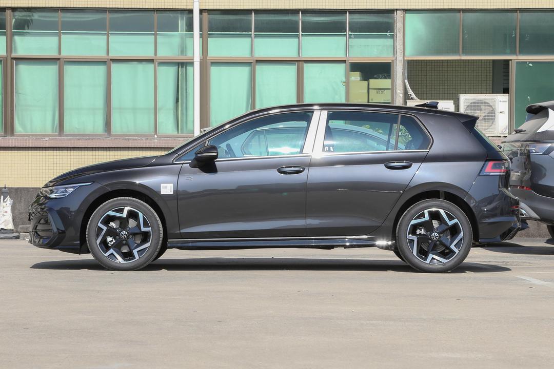 Volkswagen Golf 2026, фото 4