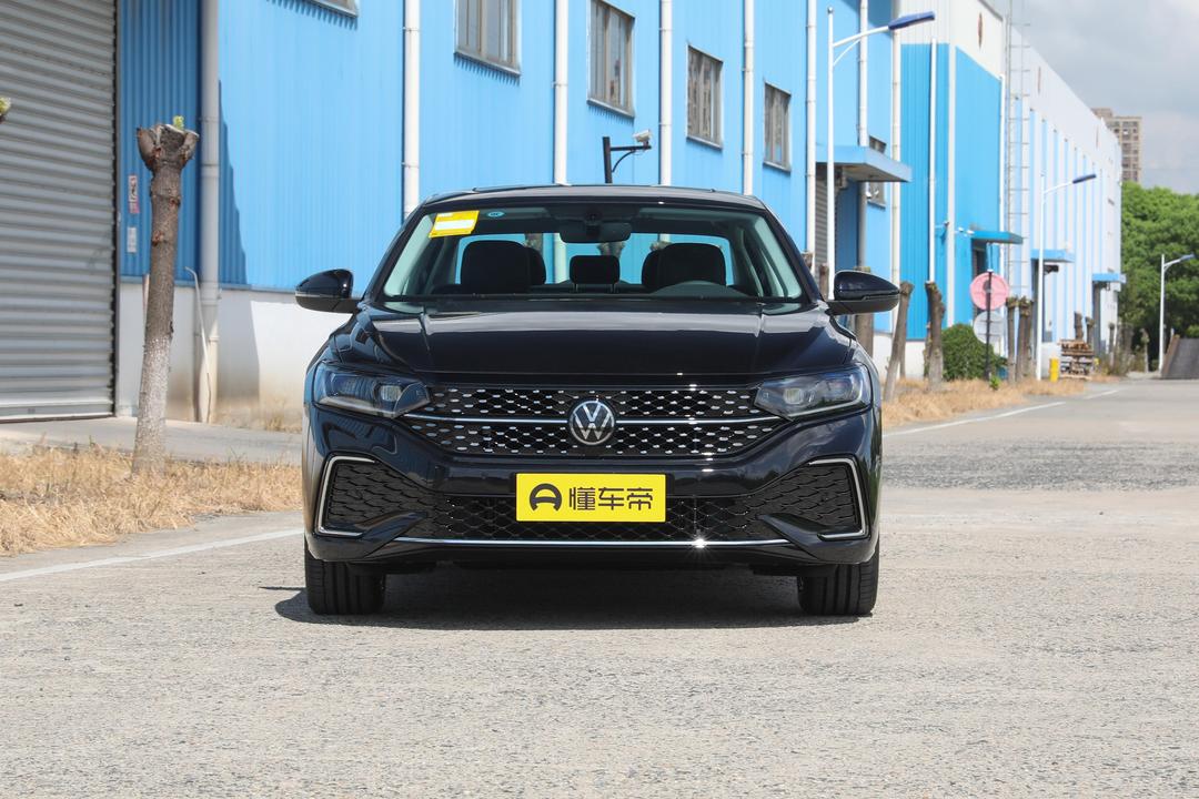 Volkswagen Passat 2026, фото 2