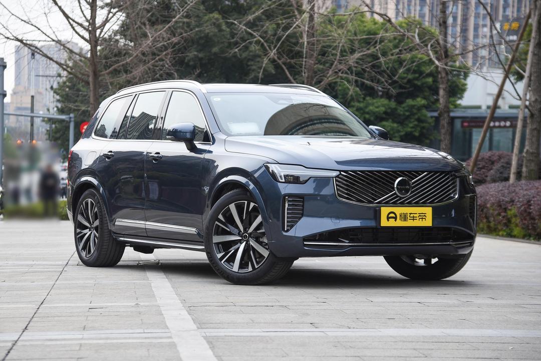 Volvo XC90 2026, фото 3