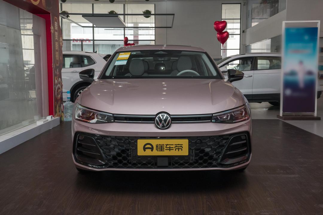Volkswagen Passat 2026, фото 2