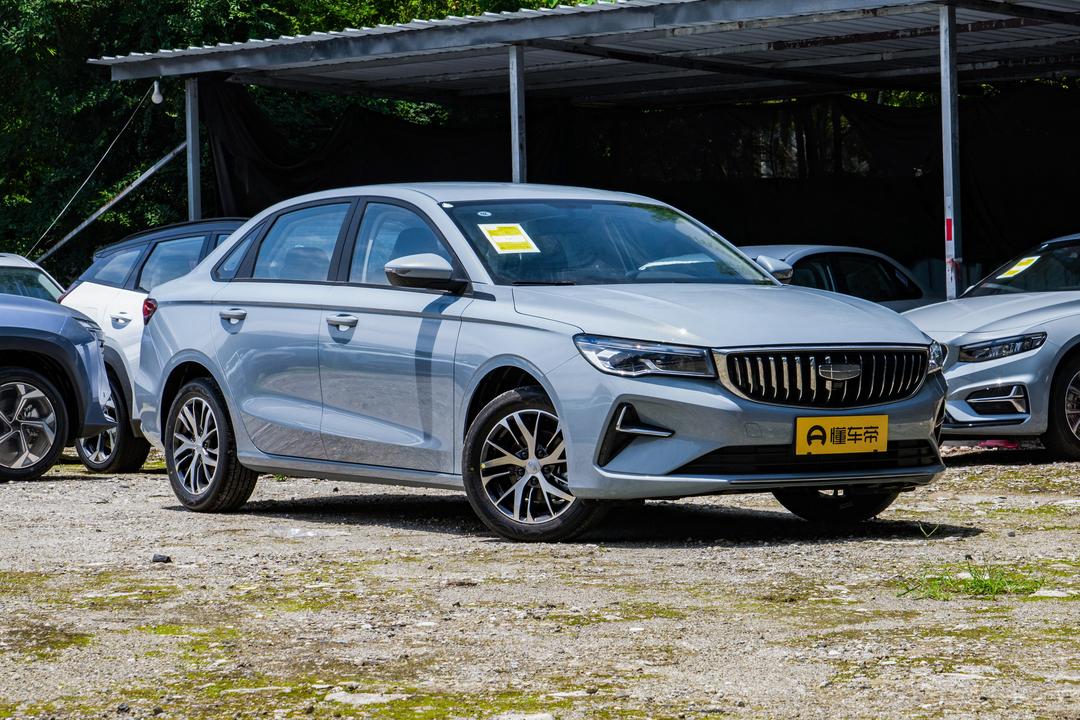 Geely Emgrand 2026, фото 3