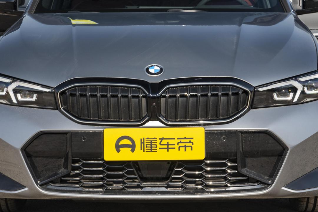 BMW 3 Series 2026, фото 10