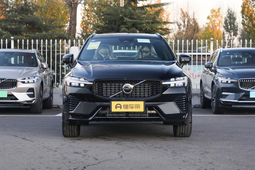 Volvo XC60 2026, фото 2