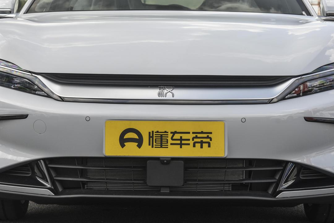 BYD Han DM 2026, фото 10