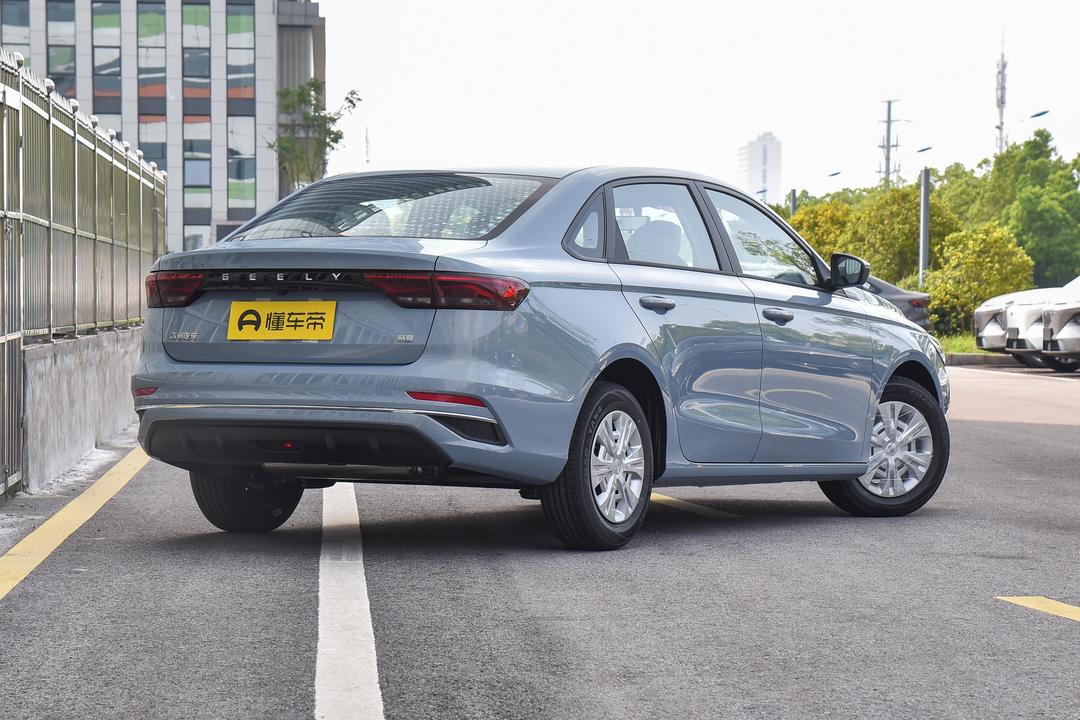 Geely Emgrand 2026, фото 7
