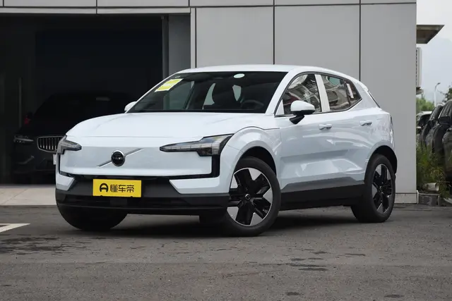 Volvo EX30 2026 — купить из Китая под заказ