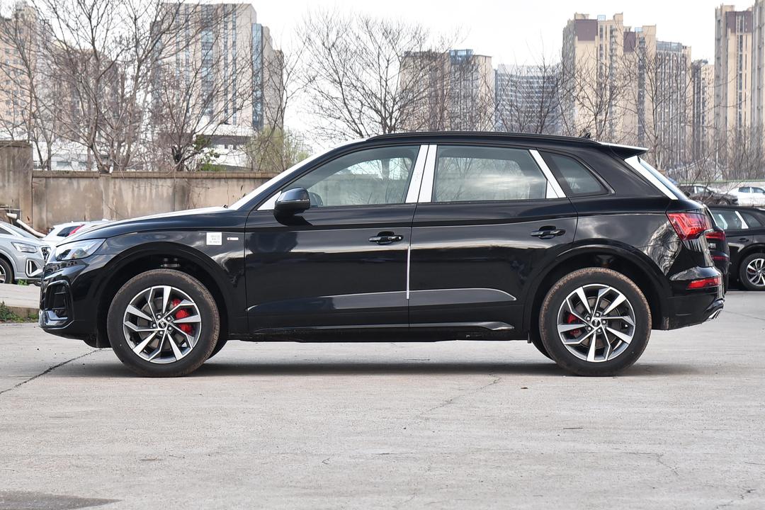 Audi Q5L 2026, фото 4