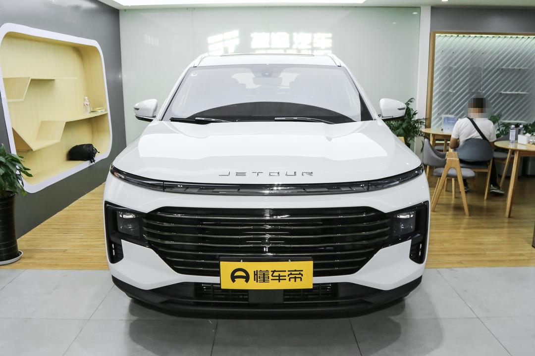 Jetour X70 PLUS 2026, фото 2