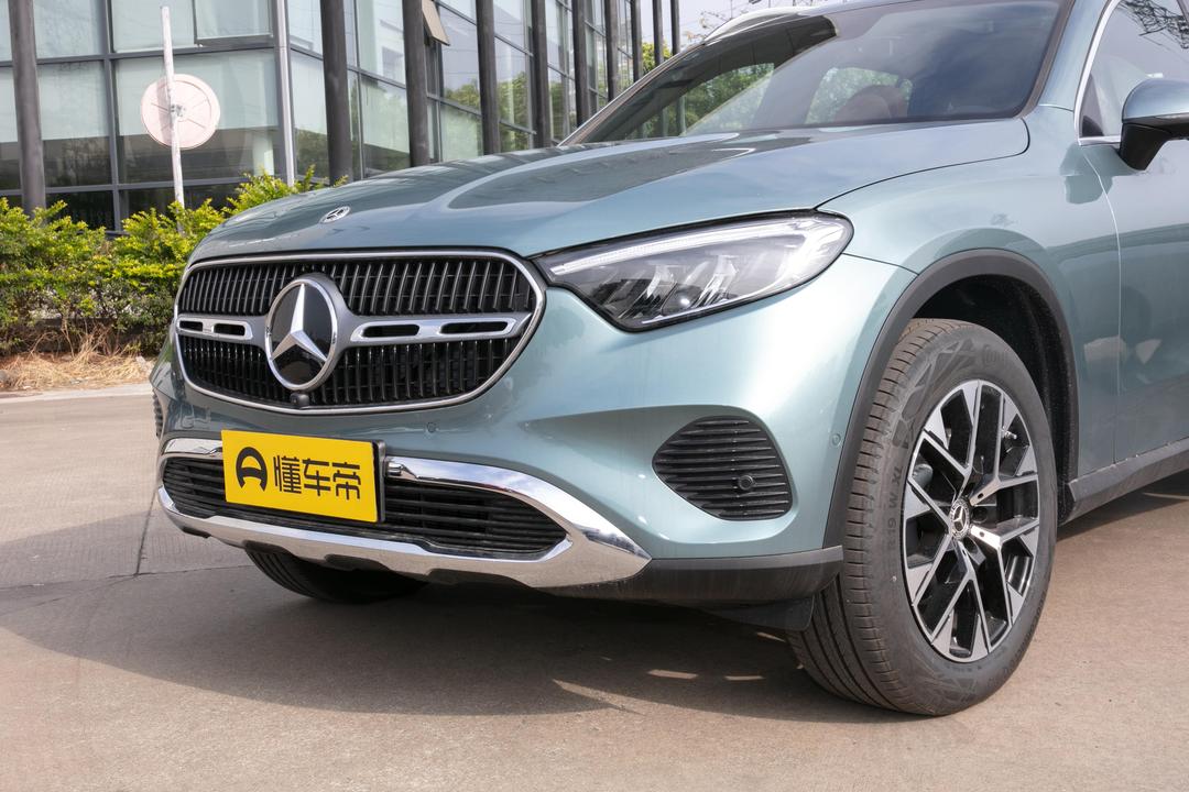 Mercedes-Benz GLC-Class 2026, фото 9