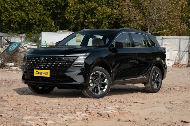 Changan CS75 PLUS 2026 — купить из Китая под заказ