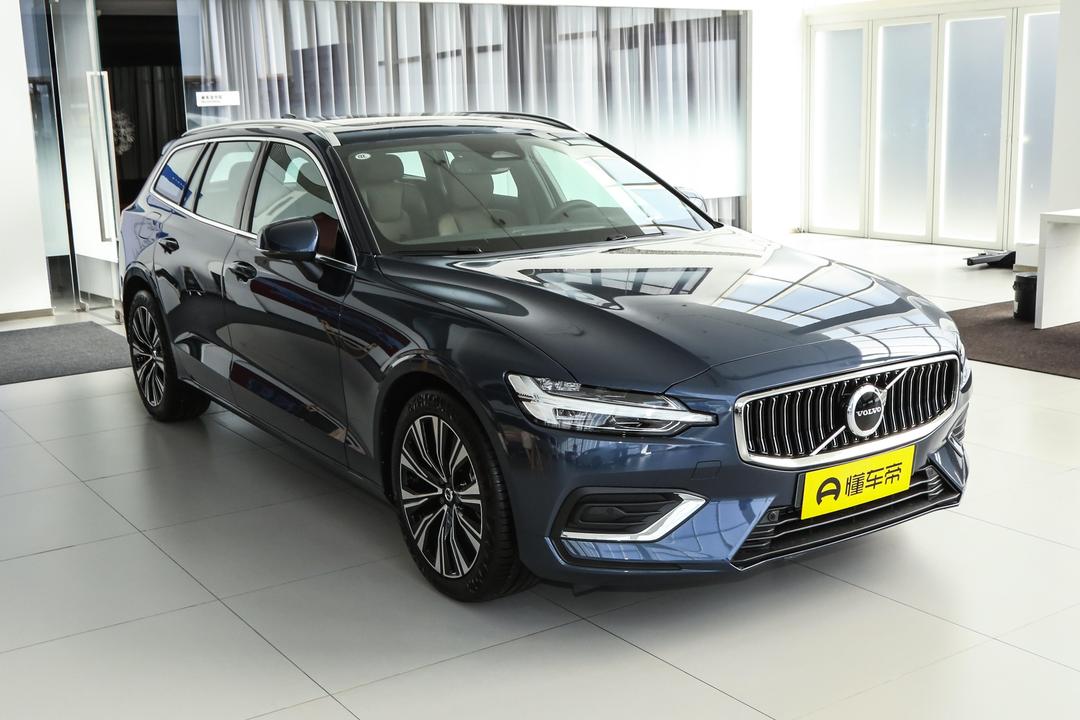 Volvo V60 2026, фото 3