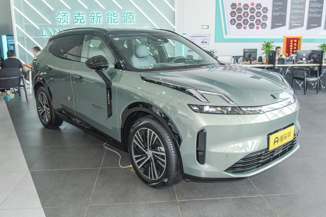Lynk & Co 08 EM-P 2026, фото 3