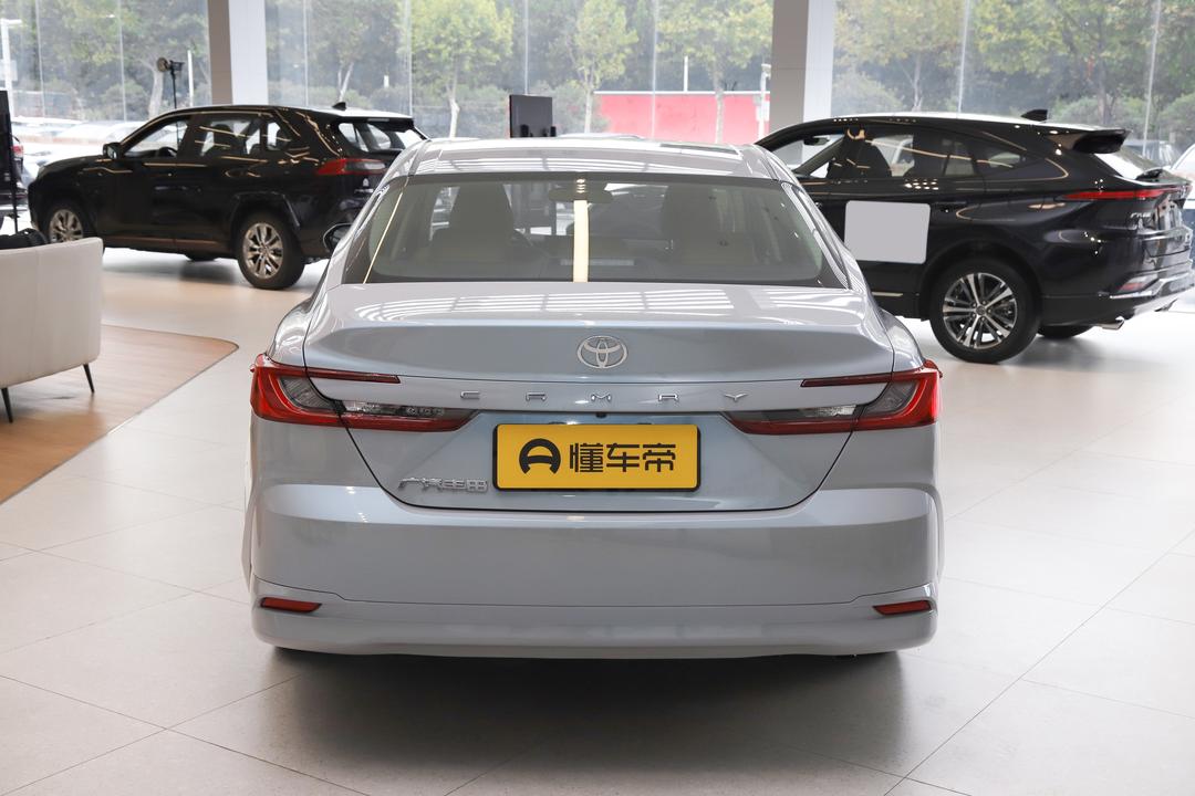 Toyota Camry 2026, фото 6
