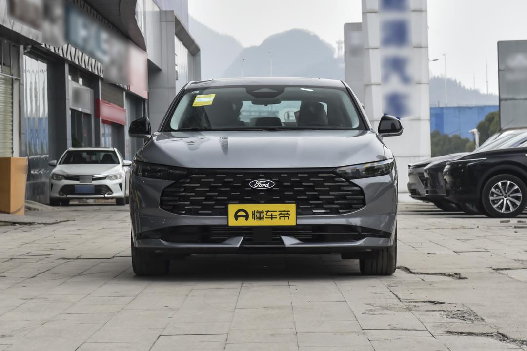 Ford Mondeo 2026, фото 2