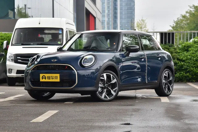 MINI MINI 2026 — купить из Китая под заказ