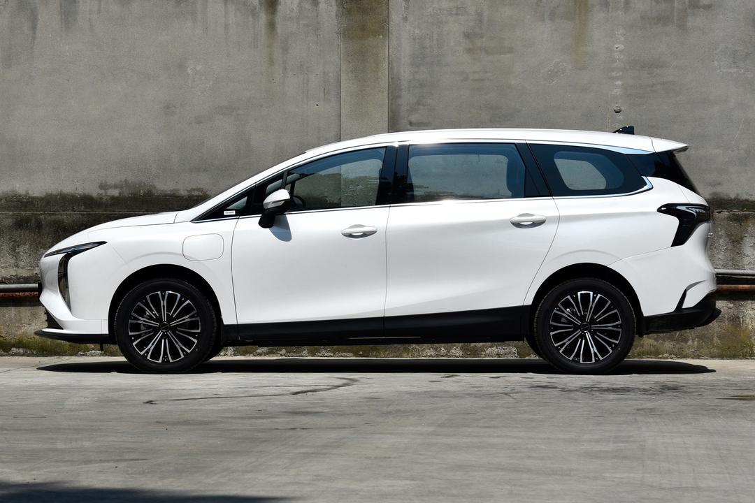 Dongfeng V6 PLUS 2026, фото 4