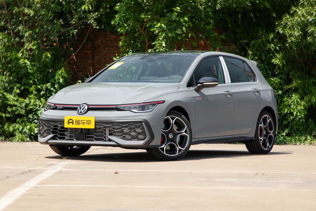 Volkswagen Golf GTI 2026, фото 1