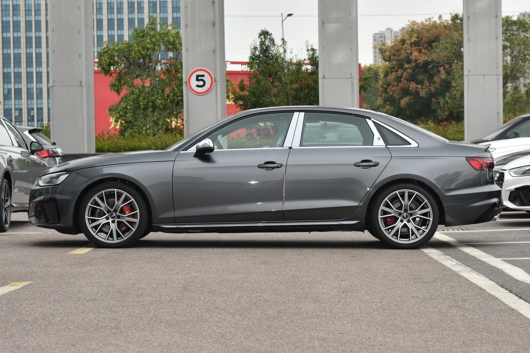 Audi S4 2026, фото 4