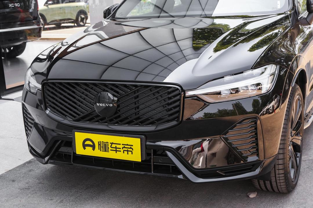 Volvo XC60 2026, фото 9
