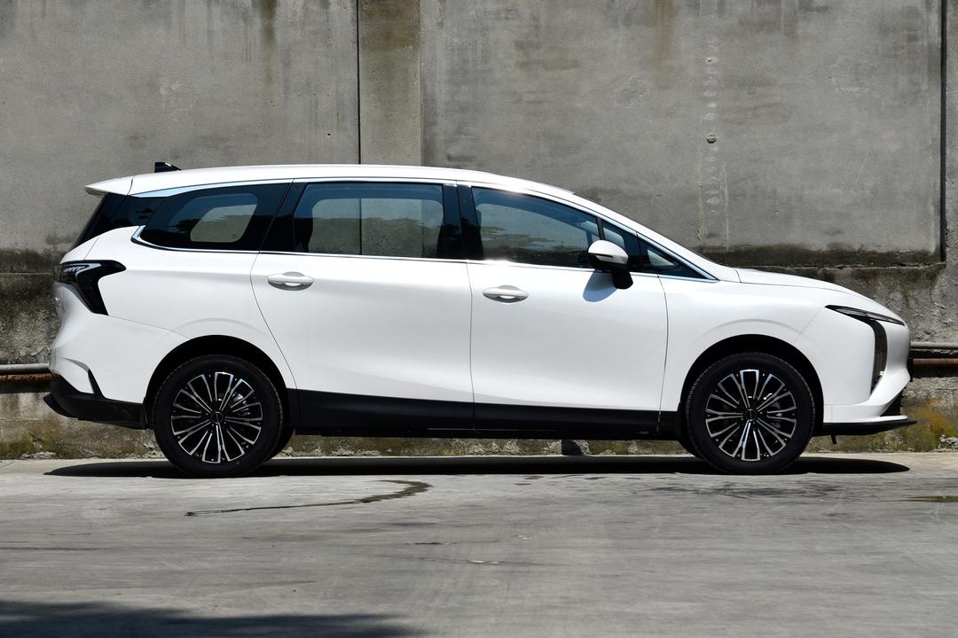 Dongfeng V6 PLUS 2026, фото 8