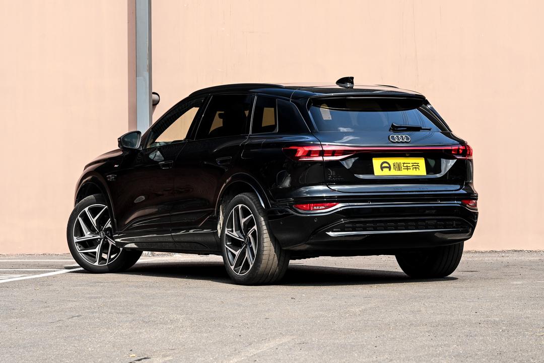 Audi Q6L e-tron 2026, фото 5