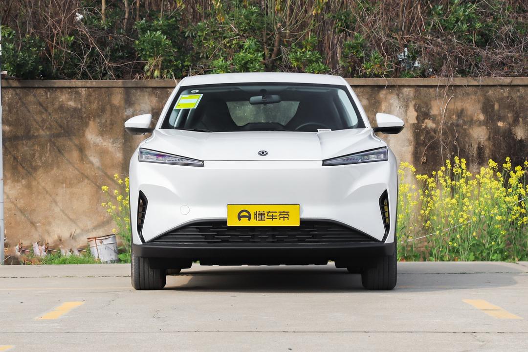 Dongfeng L7 EV 2026, фото 2