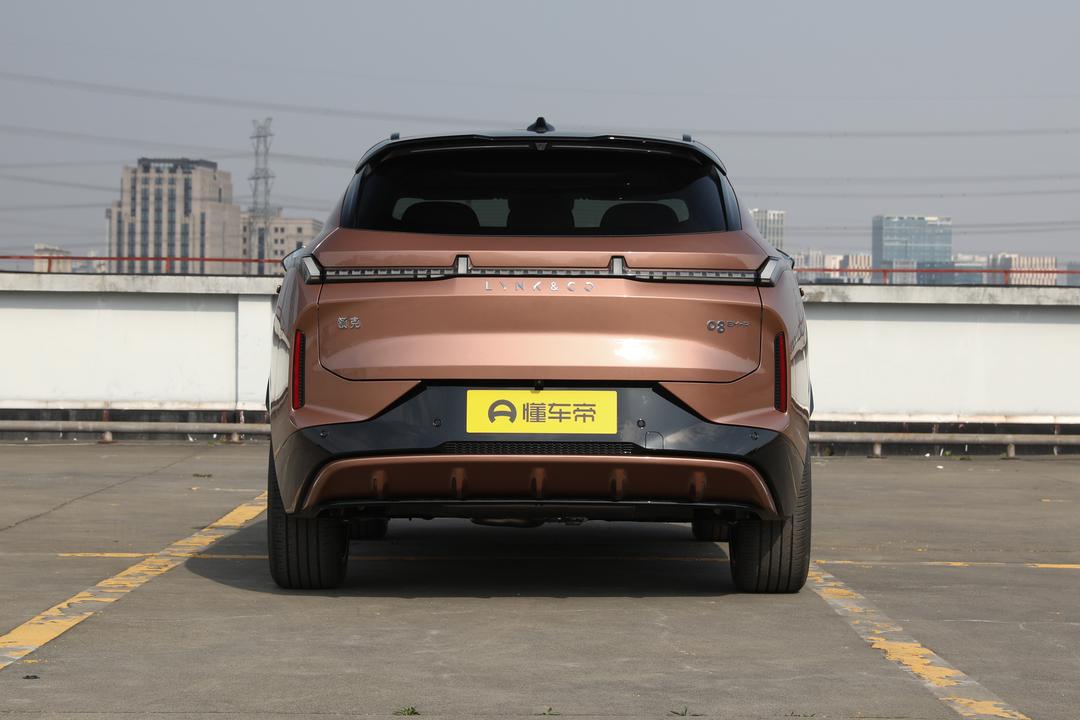 Lynk & Co 08 EM-P 2026, фото 6