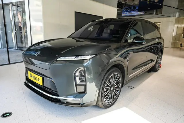 NIO ES8 2026 — купить из Китая под заказ