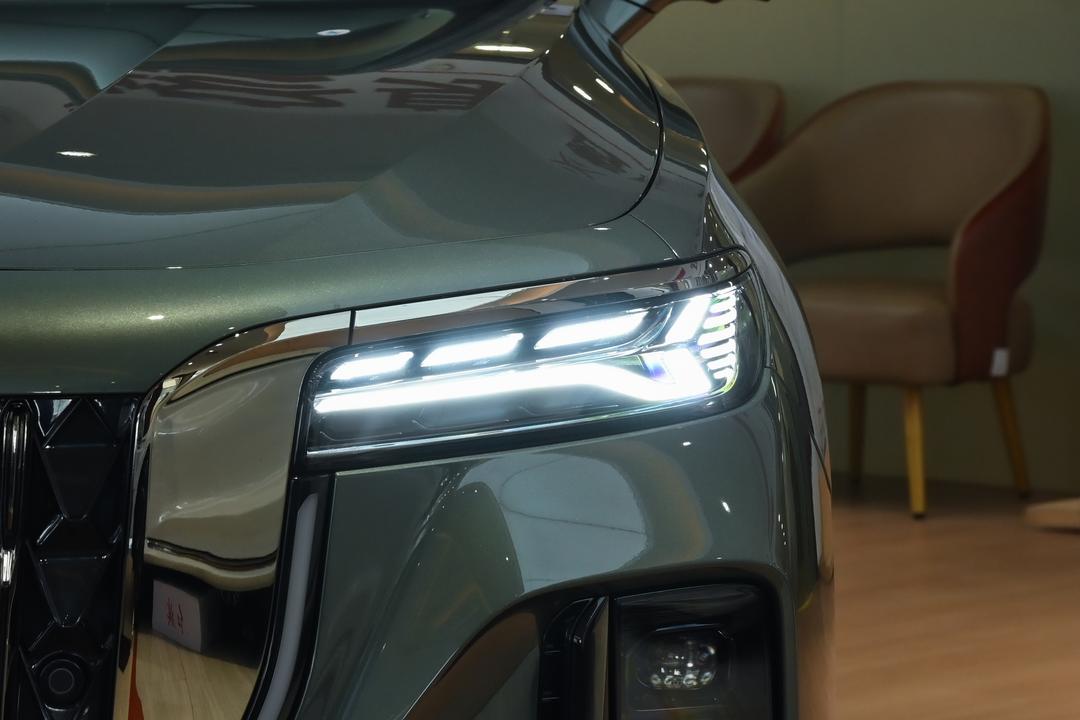Hongqi H9 2026, фото 12