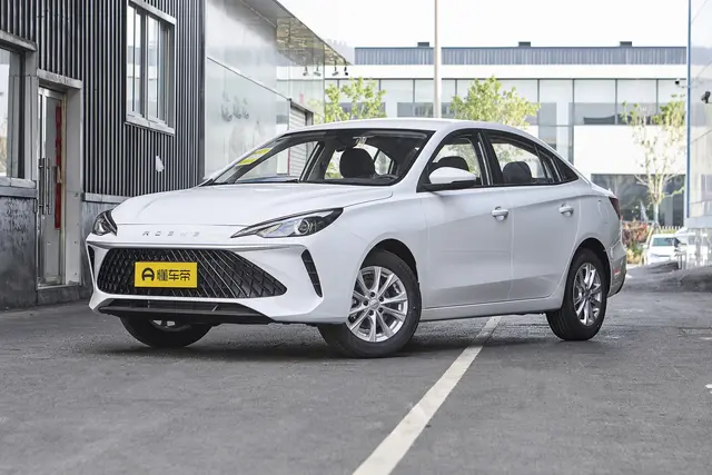 Roewe i5 2026 — купить из Китая под заказ