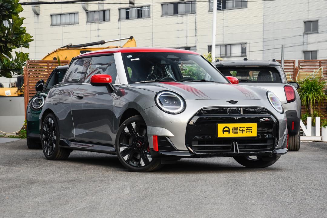MINI JCW EV 2026, фото 3