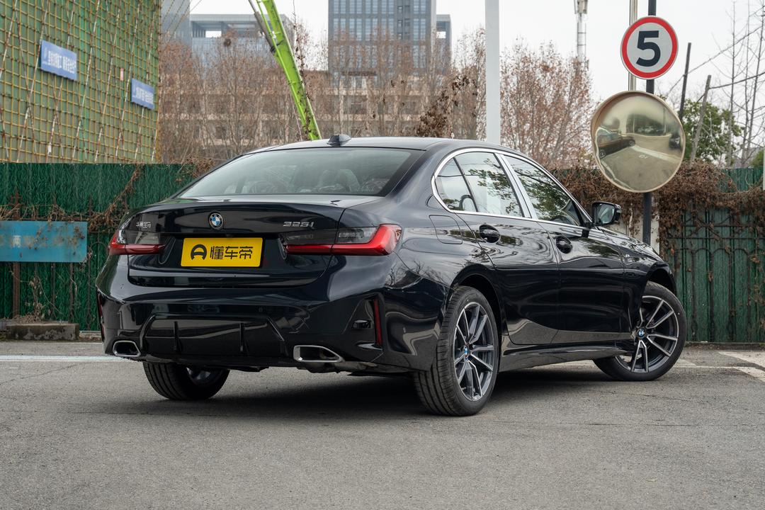 BMW 3 Series 2026, фото 7