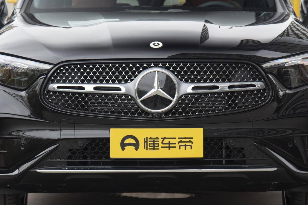 Mercedes-Benz GLC-Class 2026, фото 10