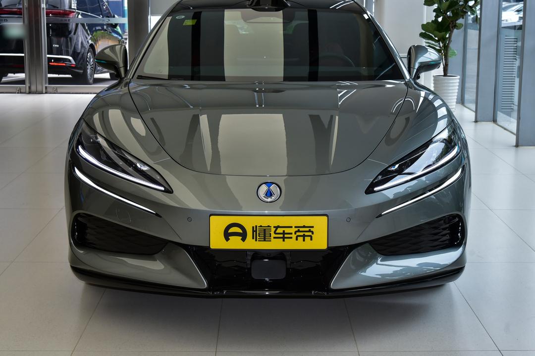 Denza Z9GT EV 2026, фото 12