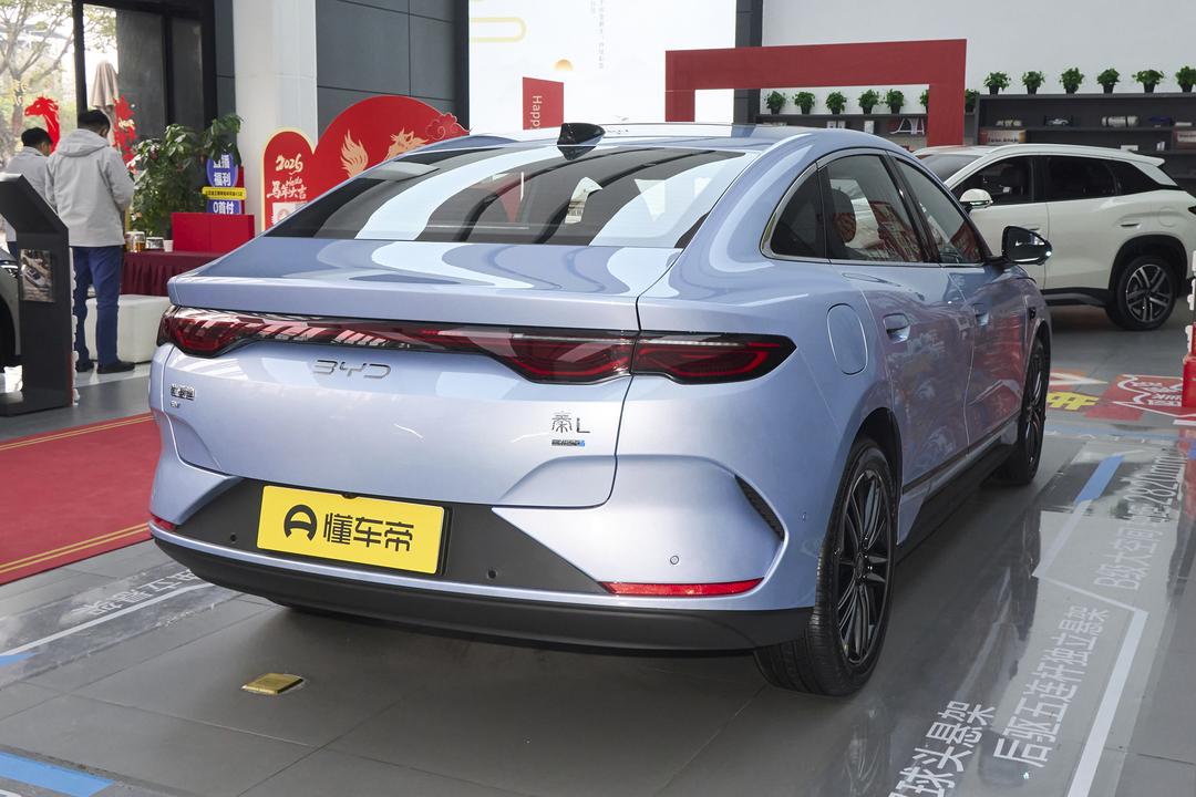 BYD Qin L EV 2026, фото 7