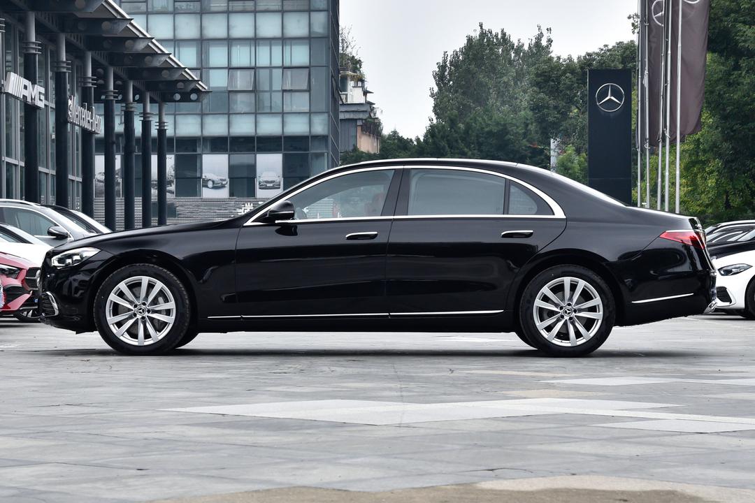 Mercedes-Benz S-Class 2026, фото 4